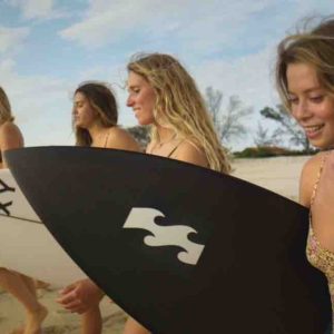 Prime Vidéo : la série «Surf Girls» renouvelée