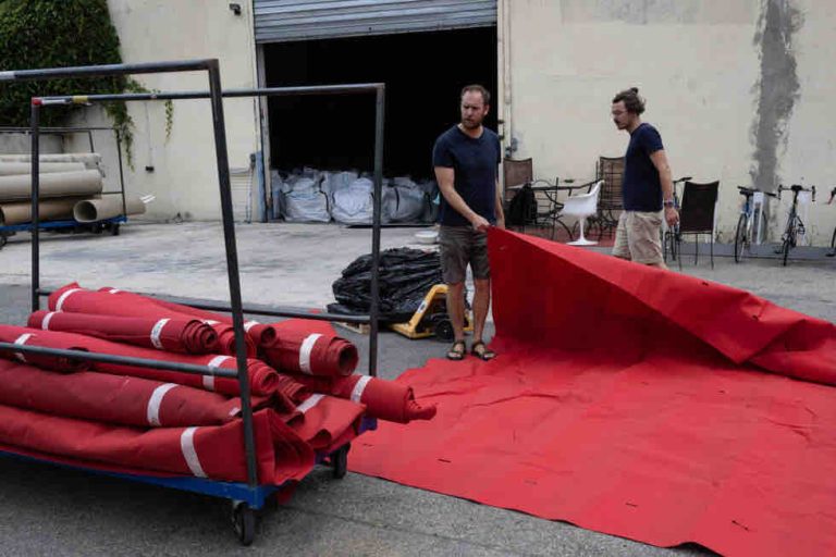 Seconde vie à Marseille pour le mythique tapis rouge du festival de Cannes