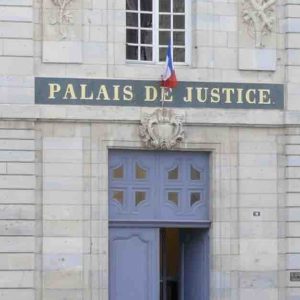 Tué pour des cryptomonnaies: le procès de 4 hommes s’est ouvert à Vesoul