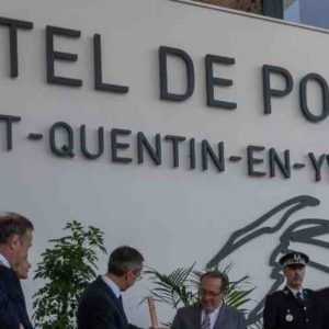 Bruno Retailleau inaugure le nouvel hôtel de police de Saint-Quentin-en-Yvelines, présenté comme un «commissariat de nouvelle génération»