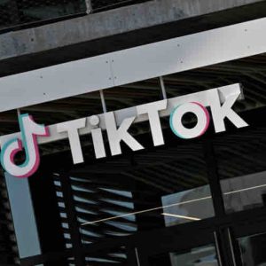 Royaume-Uni: TikTok passe sa modération à l’IA