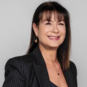 A. HOLMES (France Télévisions) : « La plateforme France.tv est devenue ma première chaîne »