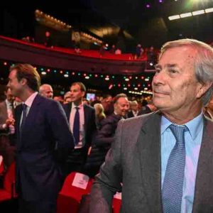Galaxie Bolloré contre service public : escalade médiatique