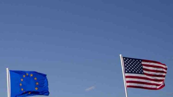 La justice de l’UE confirme la validité du cadre légal régissant les transferts de données informatiques entre l’Europe et les Etats-Unis