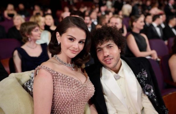 Selena Gomez épouse Benny Blanco devant 170 invités dont Taylor Swift 