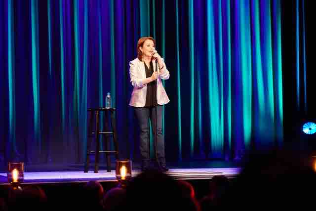 Prime Video Annonce Le Nouveau Stand up Kathleen Madigan The Family 