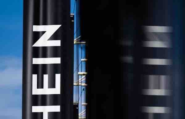 Devant le tribunal mercredi, la plateforme asiatique d’e-commerce Shein risque une suspension de 3 mois