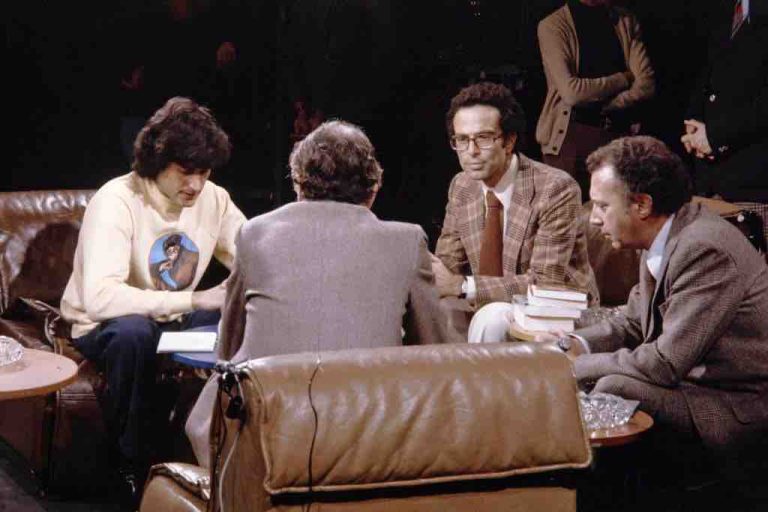 Public Sénat/ «Rembob’INA» : l’inédit «Italiques (1971-1974)» dimanche 7 décembre à 20h40