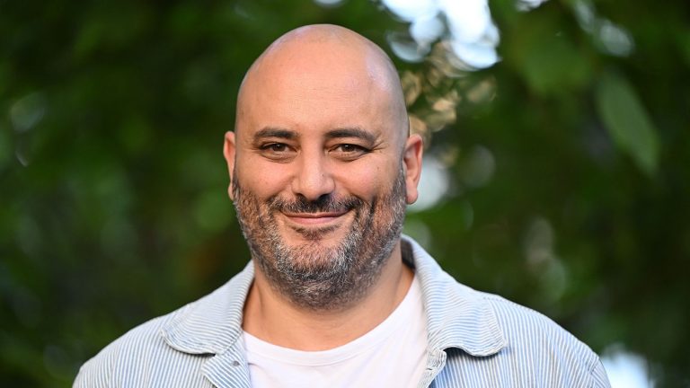 Jérôme Commandeur réunit Laurent Lafitte, François Damiens et Vanessa Paradis dans «T’as pas changé» 