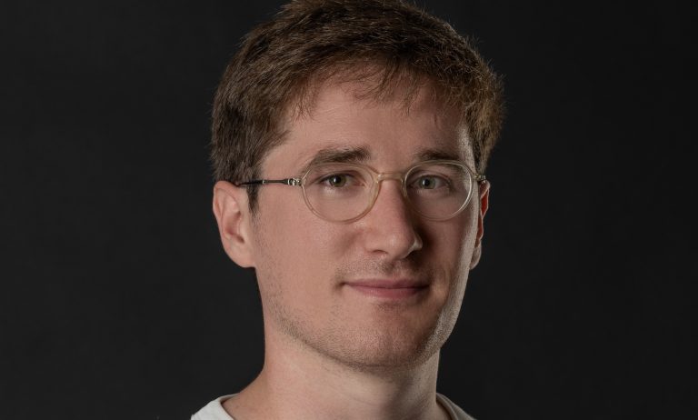 F. BALMONET (Chat3D) : «Grokipedia est une IA qui prétend détenir la vérité absolue»