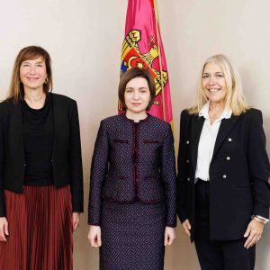 La présidente moldave, les dirigeants de Radio France Internationale (France Médias Monde) et de Deutsche Welle discutent de la lutte contre la manipulation de l'information