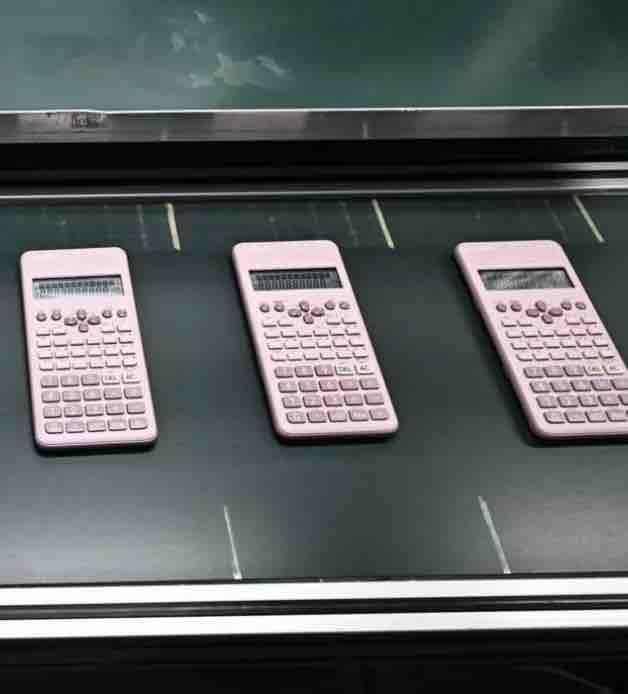Les calculettes à l’ancienne résistent à l’heure de l’IA