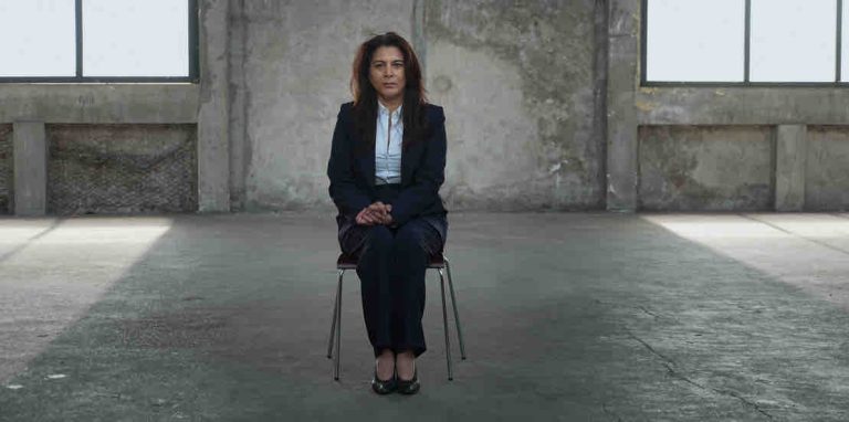 ARTE diffuse le mercredi 25 février le combat d’Houria Aouimeur, lanceuse d’alerte face à l’injustice dans un documentaire signé par Sylvie Gilman et Thierry de Lestrade