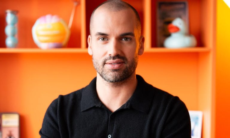 T. VIENNE (VideoClub Studio) : «Nous avons plusieurs projets de portraits de personnalités en développement»