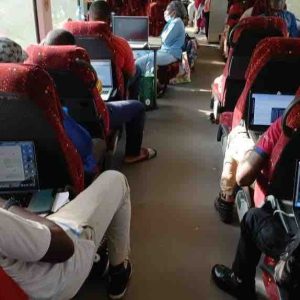 Eutelsat et Airtel Gabon acheminent l’Internet à bord des trains du Gabon