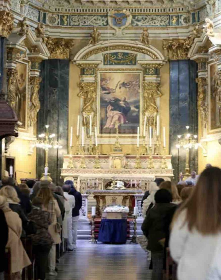 Nice rend un dernier hommage à l’animatrice Evelyne Leclercq