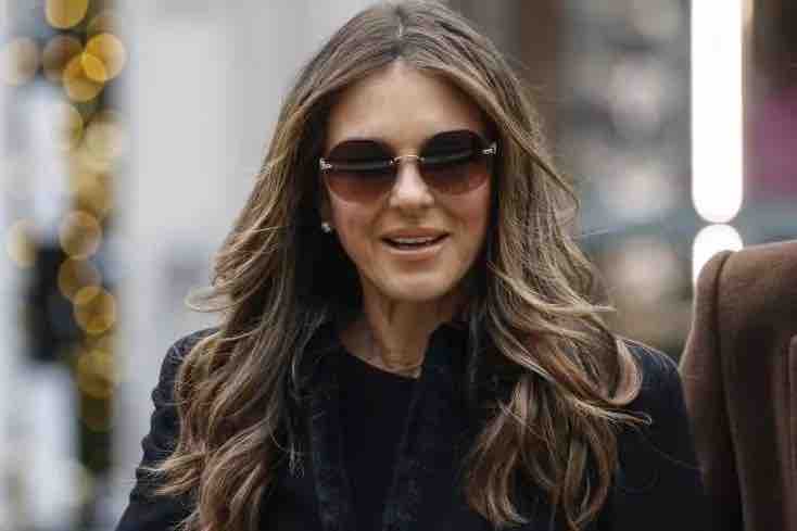 Procès contre le «Daily Mail»: Elizabeth Hurley dénonce des écoutes téléphoniques et des micros cachés