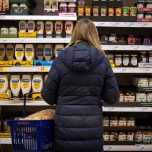 Royaume-Uni : coup d’arrêt aux pubs de malbouffe pour lutter contre l’obésité infantile