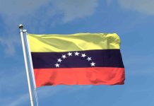 Venezuela : au moins 15 journalistes libérés, dont la figure de l’opposition Roland Carreño