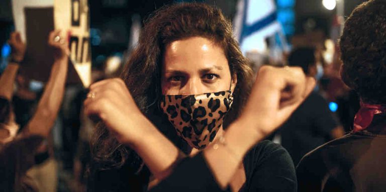 ARTE : «Coexistence, mon cul !», le portrait d’une humoriste israélienne engagée pour la paix mercredi 25 mars à 23h25