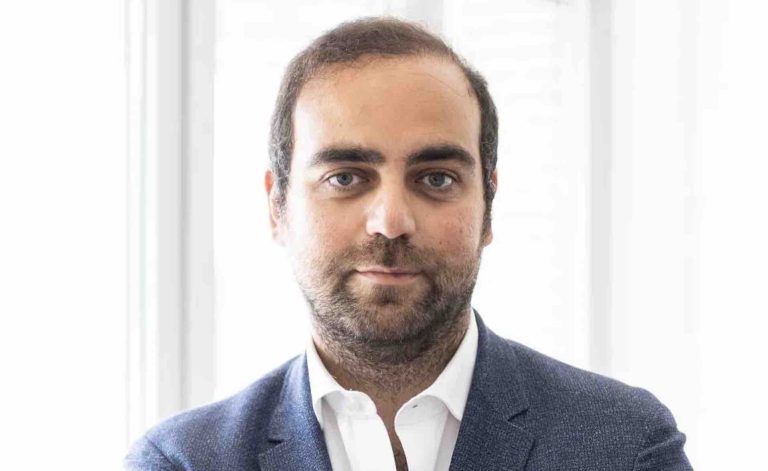 A. SAFAEE (Pathé Films) : «Le partenariat avec Peugeot s’inscrit dans notre volonté de réduire l’empreinte carbone de nos tournages»