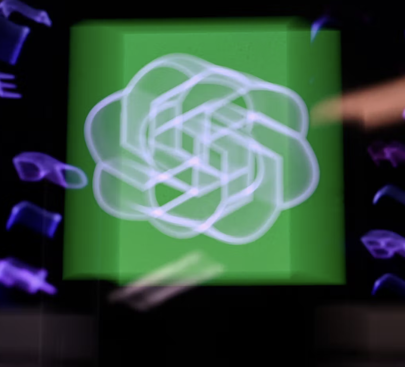 Le chercheur Stuart Russell alerte sur les dangers des intelligences artificielles et appelle à une régulation rapide