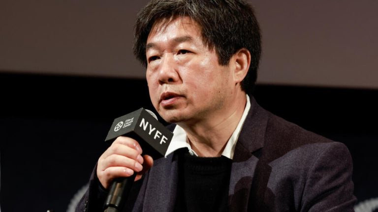 Wang Bing, le cinéaste qui filme la mémoire interdite de la Chine