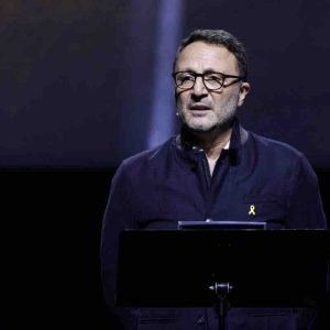 Arthur s’allie à Patrick Drahi et John Paulson pour racheter la chaîne israélienne Reshet 13