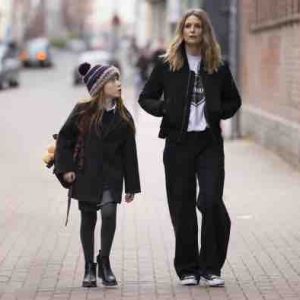 France 2 : la fiction inédite «Sœurs et demie» mercredi 8 avril à 21h10 avec Jeanne Bournaud