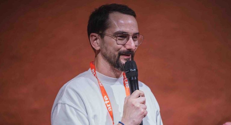 Gilles BOUSSION (FRAMES) : «Les créateurs de contenu portent une force d’authenticité qu’on retrouve moins à la télévision».