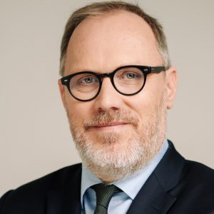 G. PHILIPPS (LCI) : «Sur les crises internationales, les téléspectateurs viennent chercher de l’expertise, du terrain et de l’analyse.»