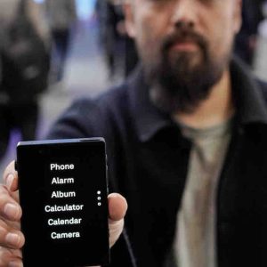 MWC : des smartphones à contre-courant des géants