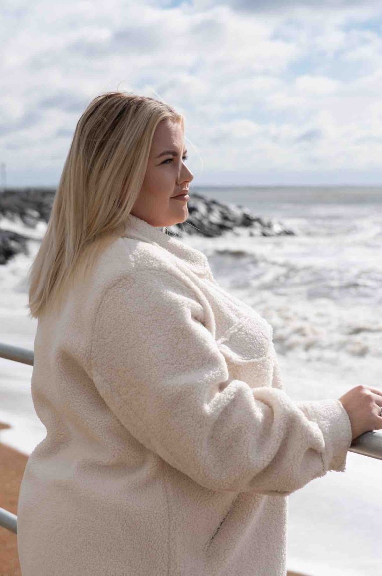 CANAL+ : la série documentaire «Les imposteurs de l’amour» les jeudis 23 et 30 avril à 21h00