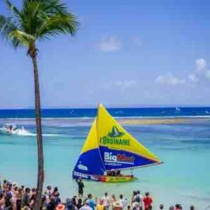 France Télévisions/ Tour de la Guadeloupe en canots : neuf jours de compétition à suivre sur La 1ère dès le 3 juillet