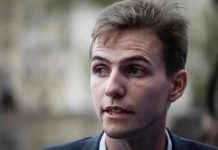 Polémique autour de Frontières : son fondateur jugé pour avoir divulgué des données d’avocats spécialisés en droit des étrangers