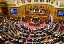 Réseaux sociaux : le Sénat vote une interdiction encadrée pour les moins de 15 ans