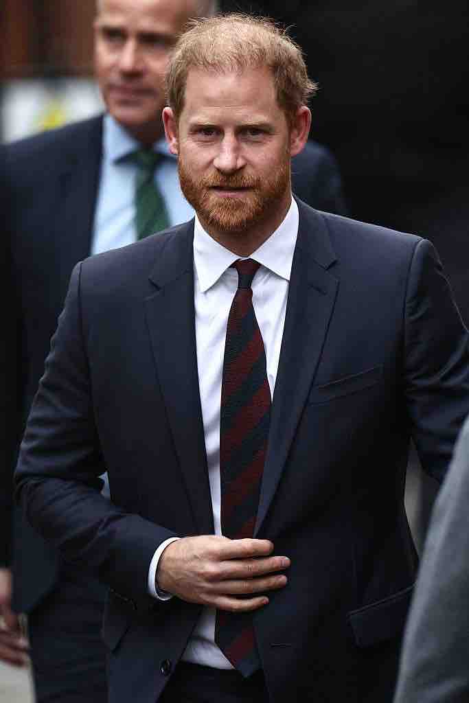 Royaume-Uni : le prince Harry et des célébrités réclament des dommages «substantiels» au Daily Mail