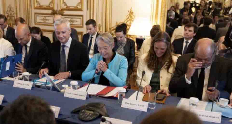 Comité sur l’IA : 1ères pistes autour de la protection des mineurs et de la publicité