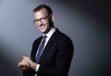 Daniel Kretinsky défend l’indépendance des éditeurs au sein d’Editis après la crise chez Grasset