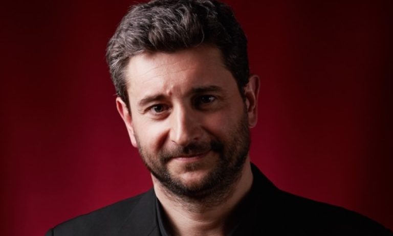 E. MAURIAT (Upswing Prod) :  «Une bonne série sportive, c’est d’abord une histoire de personnages.»