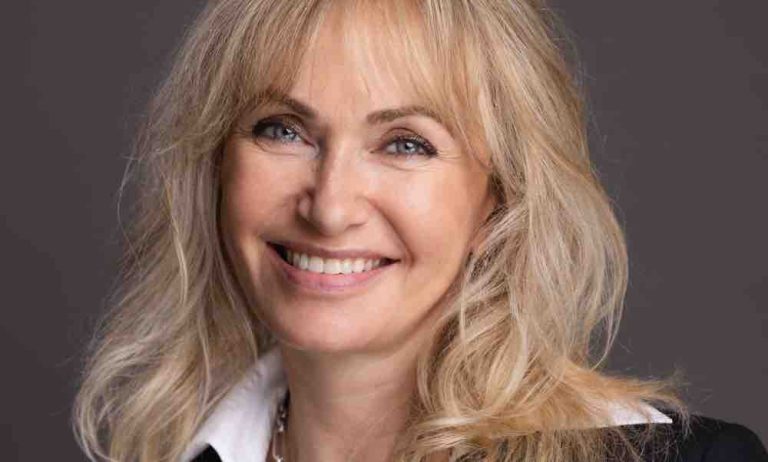 Iris BUCHER (Quad Drama) : «Le triangle auteur-producteur-réalisateur est essentiel».