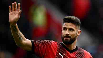 Olivier Giroud consultant pour la BBC pendant la Coupe du monde