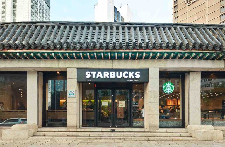 Starbucks Corée limoge son patron après une campagne publicitaire jugée choquante
