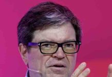 A VivaTech, Yann LeCun défend la souveraineté de l’IA et plaide pour des modèles ouverts face aux restrictions d’Anthropic