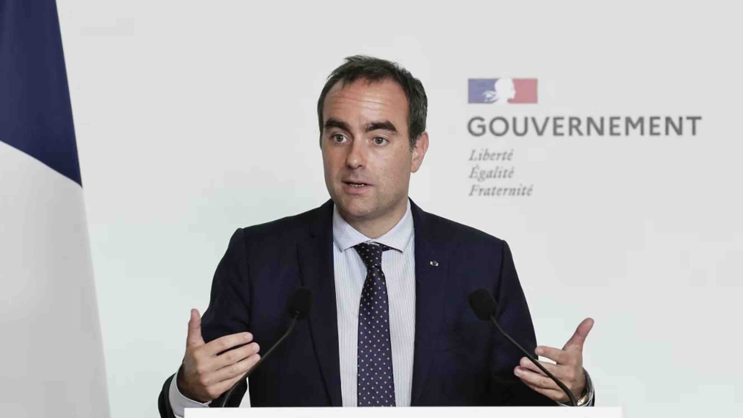 Éducation : le gouvernement introduit un enseignement hebdomadaire sur l’IA au lycée