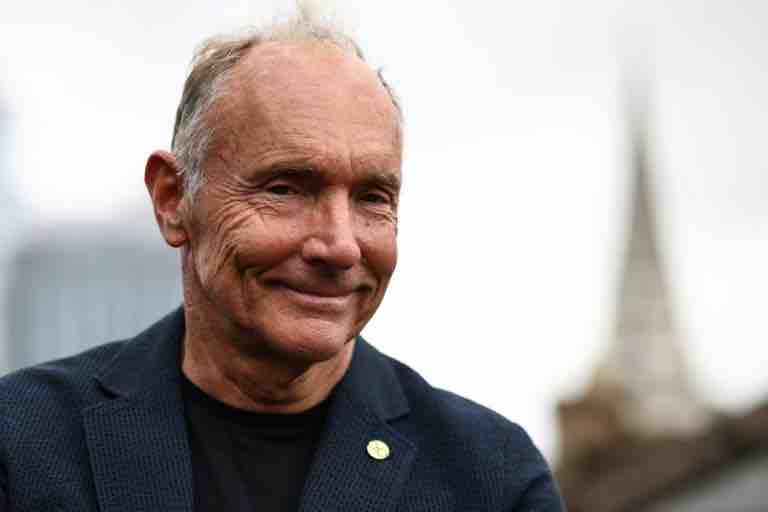 Le père du Web appelle à mieux protéger les données face à l’IA