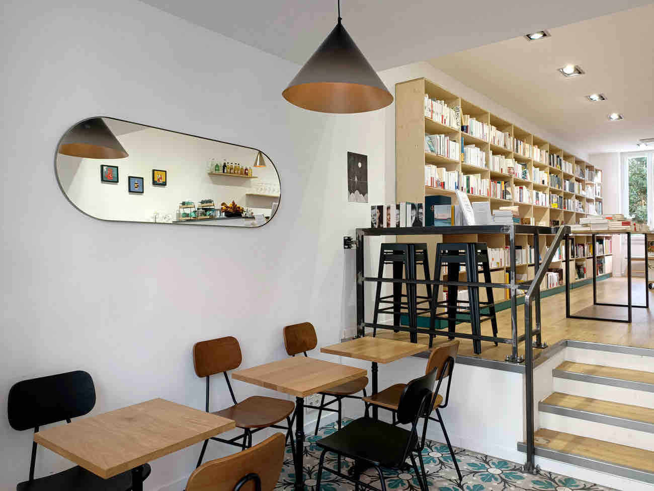 Les librairies misent sur la diversification