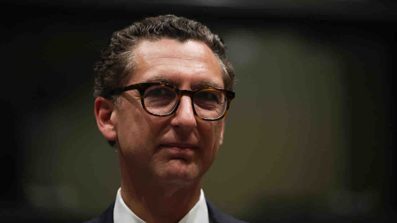Maxime Saada dénonce une «décision politique» après la mise en demeure de CNews par l’Arcom