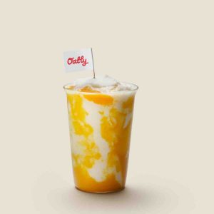 Oatly s’associe aux Minions avec une recette glacée à la mangue