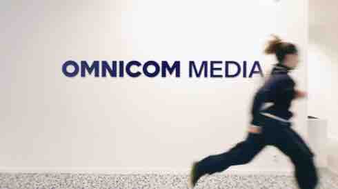 Omnicom Media France dévoile son nouveau siège dans un film original avec l’athlète de parkour, Lola Roy